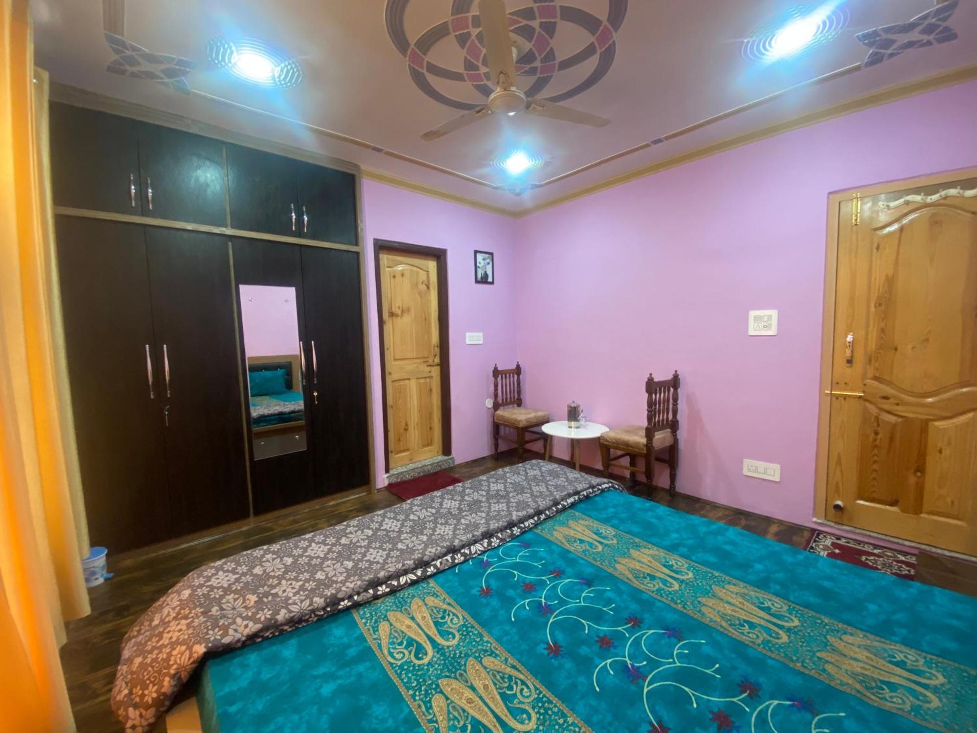 Penthouse Villa Srīnagar Dış mekan fotoğraf